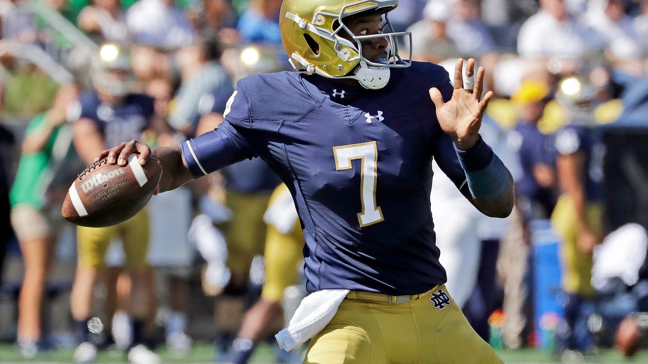 Teammates support Wimbush as No. 3 Irish welcome Seminoles